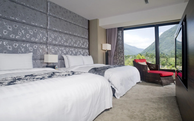 Tai Yi Red Maple Resort