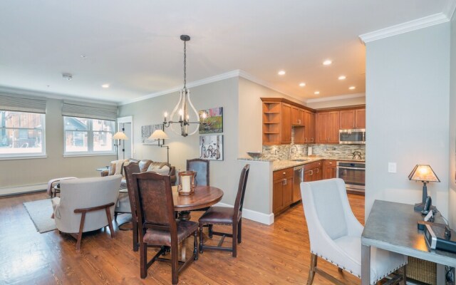 River Club 104 2 Bedroom Condo by Alpine Lodging Telluride