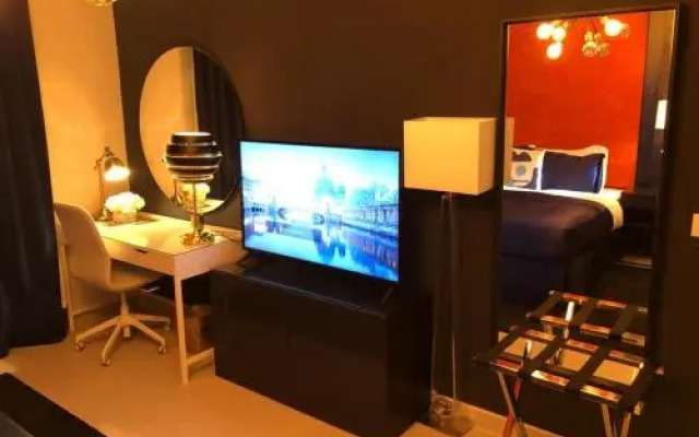 Dana Hotel & Residences 2