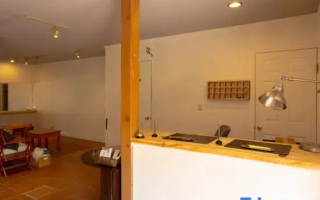 The Lighthouse Seaside Inn