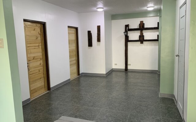 Beinte Singko de Marso Apartments