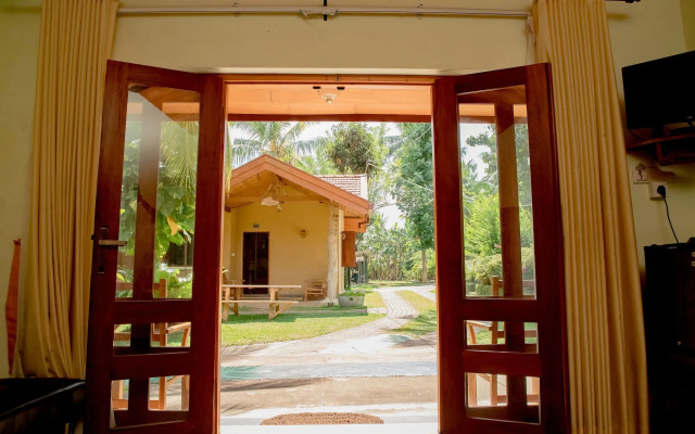 Villa Shade