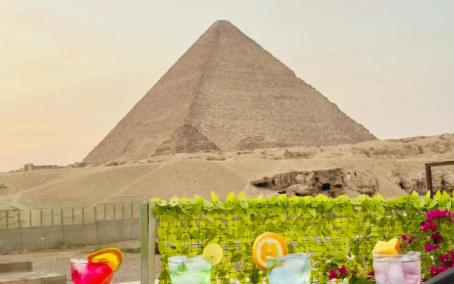 Pyramids Village Inn