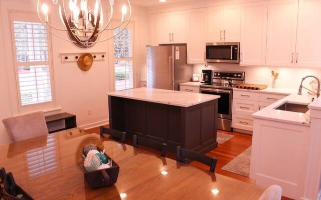 1277 Laurel Grove - 3 Br Home