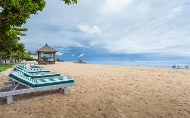 The Royal Santrian Serenity Villas By The Sea