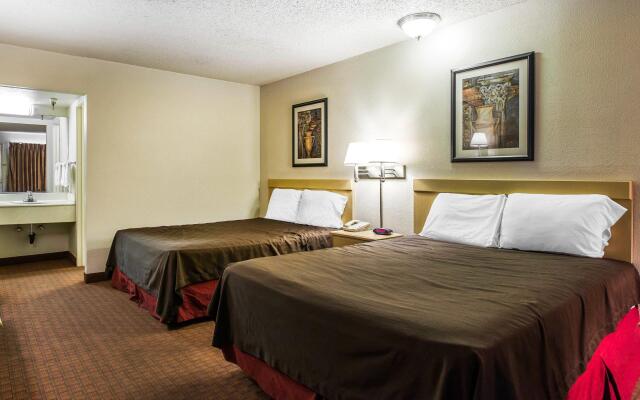 Rodeway Inn Ontario Airport Mills