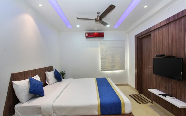 OYO 2132 Apartment Aditya Residency