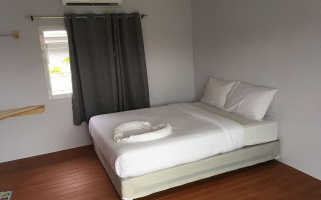 Pak Dee Resort