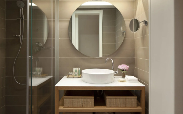 Mendeli Street Hotel By Prima Hotels - 18 years old plus