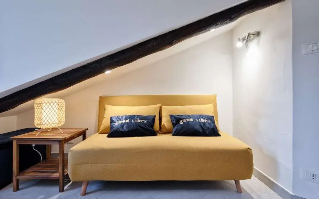 Valentino Mini Mansarda