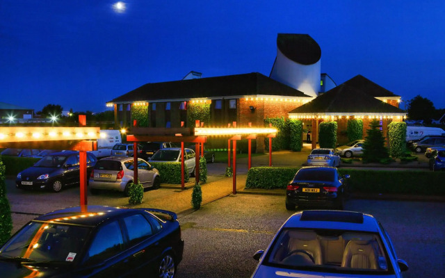 Damon's Hotel