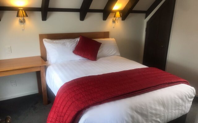 Knights Inn