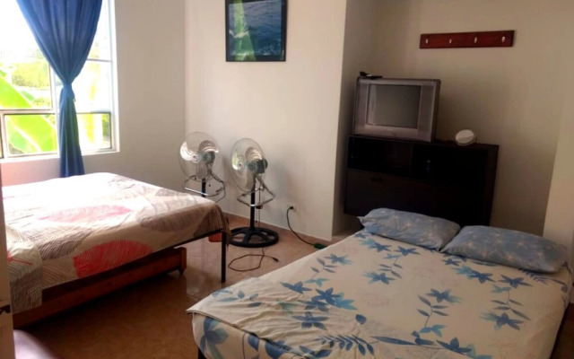 Casa con Piscina Privada Girardot