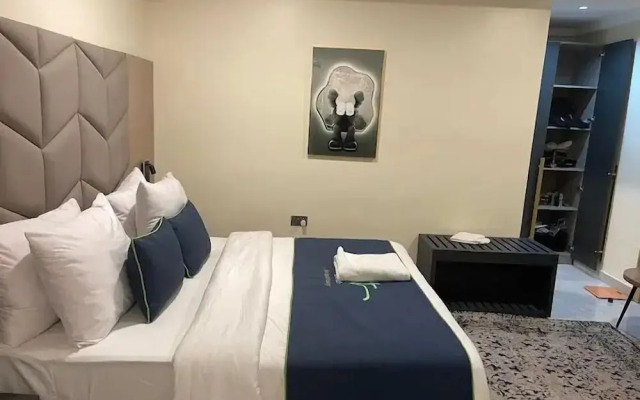 Blue Velvet Apartments