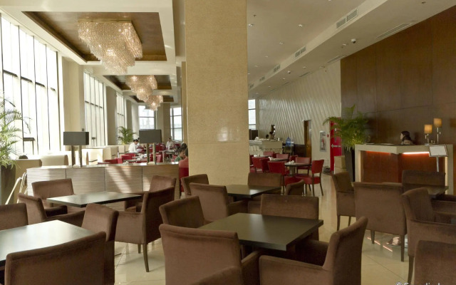 Mandarin Plaza Hotel