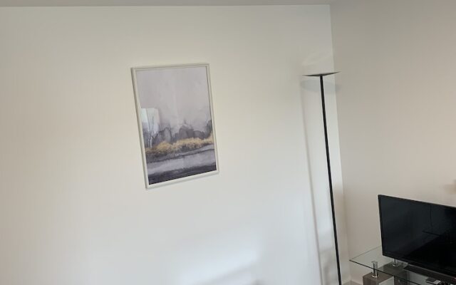 Top Floor - Serviced Apartments