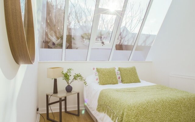 Beautiful, Bright 2BR Flat for 4 Central Brighton