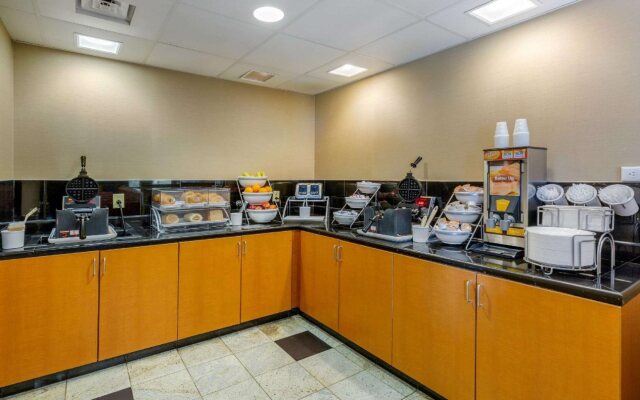 Holiday Inn Express & Suites Leesburg - Historic District by IHG