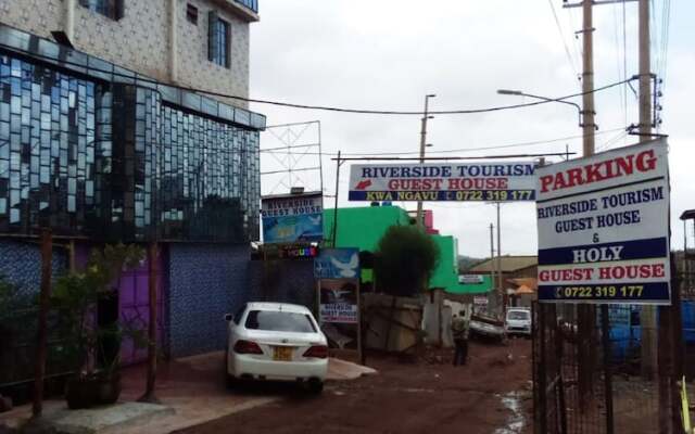 Riverside Tourism Guest House