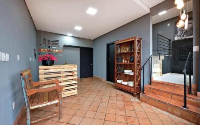 Hotel Senador
