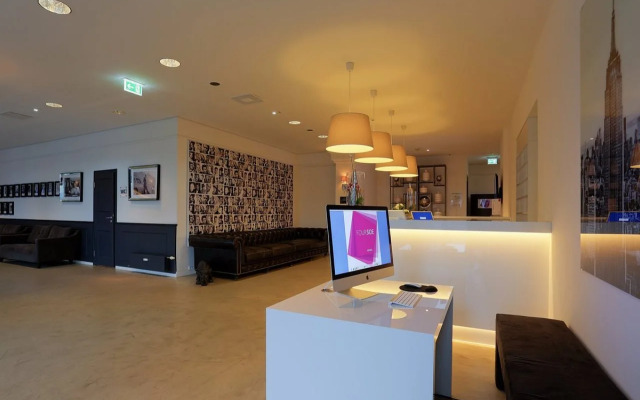 FourSide Plaza Hotel Trier, Trademark Collection by Wyndham