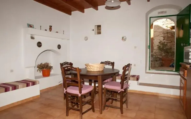 Villa Eftychia