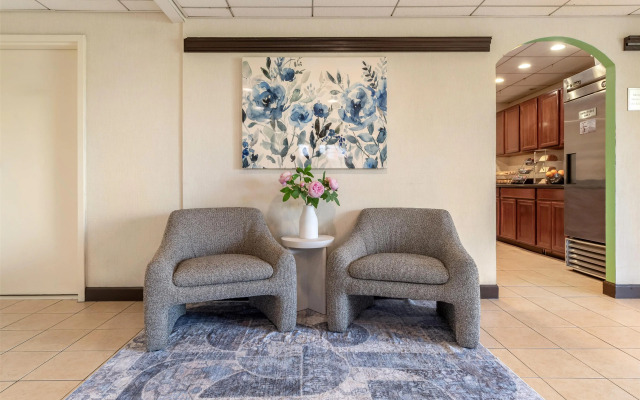 SureStay Hotel by Best Western East Brunswick