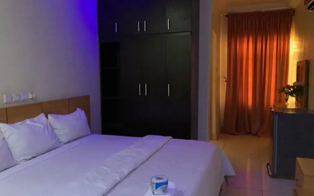 H18 Apartment