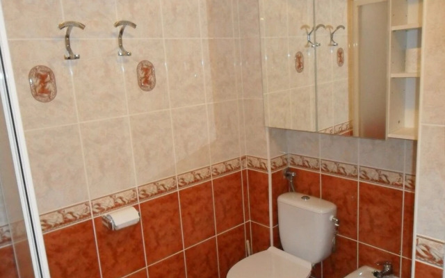 Zlato - With Pool - A3 Lovor