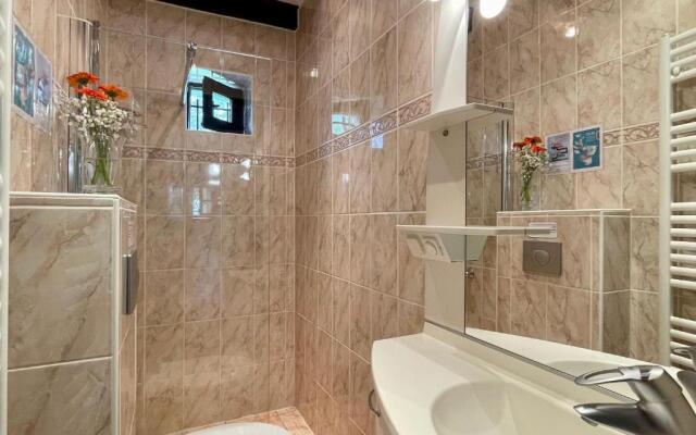 Gîte Queyrières, 5 pièces, 8 personnes - FR-1-582-285