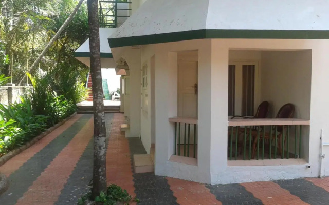 Raja Park Beach Resort