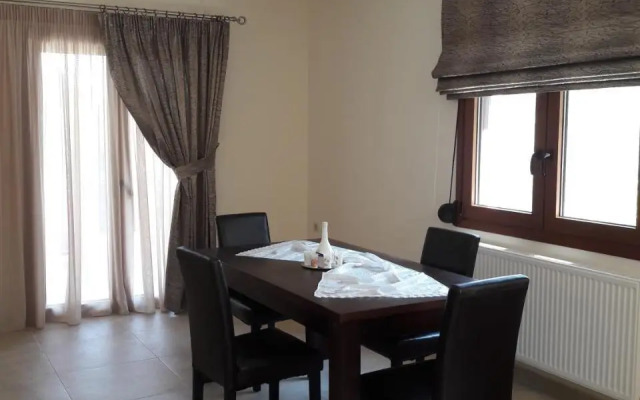Ariadni's Maisonette