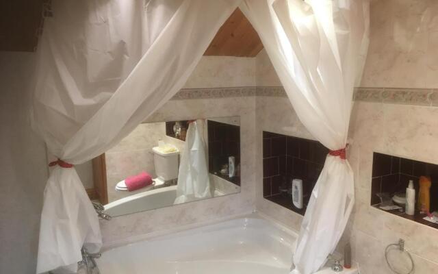 Charming Guest House in Cornish Countryside