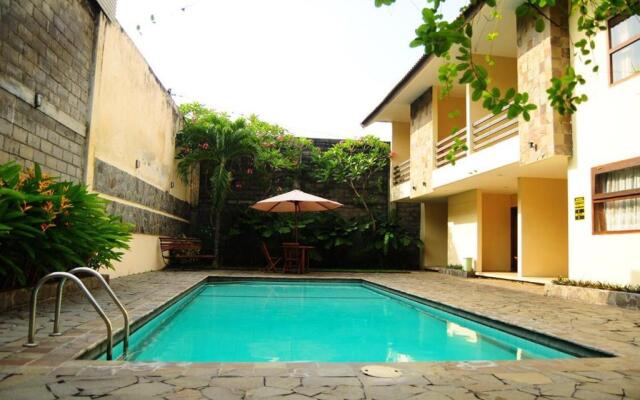 Teras Solo Syariah Guest House