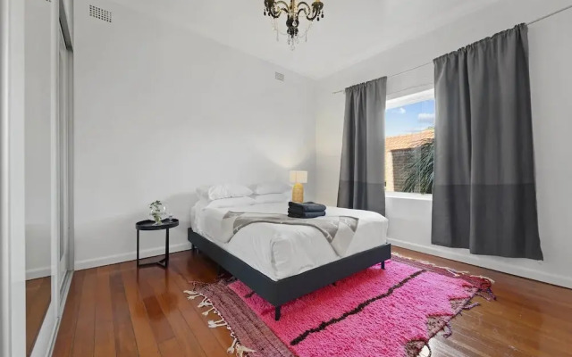 Art Deco Style Apartment