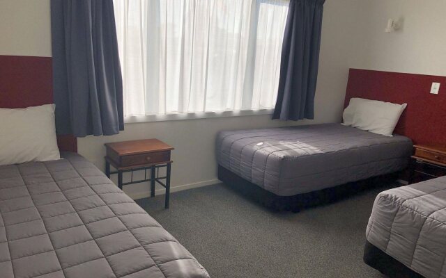 Thornton Lodge Motel