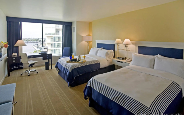 University Plaza Waterfront Hotel