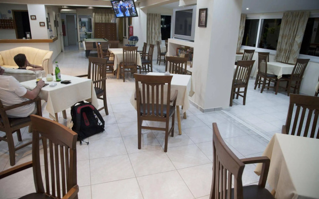 Athinoula Hotel