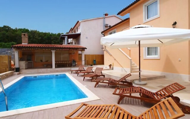 Holiday House Stinjan Licardo