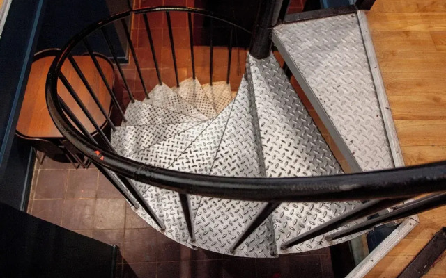 higgihaus 107 Sleeps 4  Monday - Friday