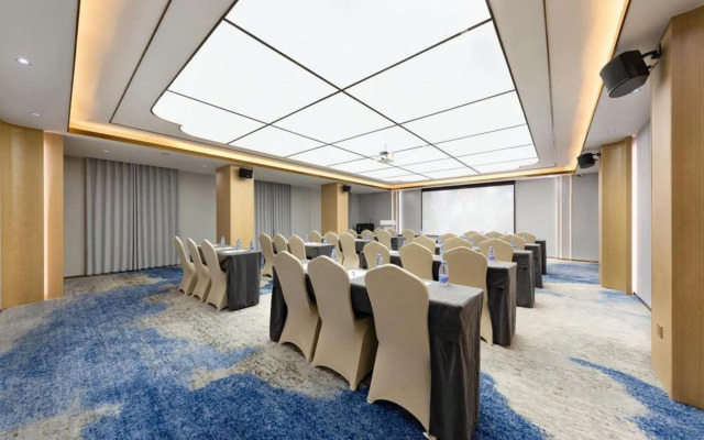 Jiulong Hotel (Shenzhen International Convention and Exhibition Center)