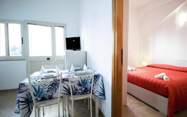 Holidaycasa Sebastiano - Grazioso Bilocale a 150 Mt Dal Mare