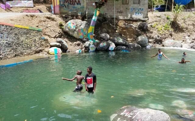 3-bed House Sleeps 6 With Mountain Views