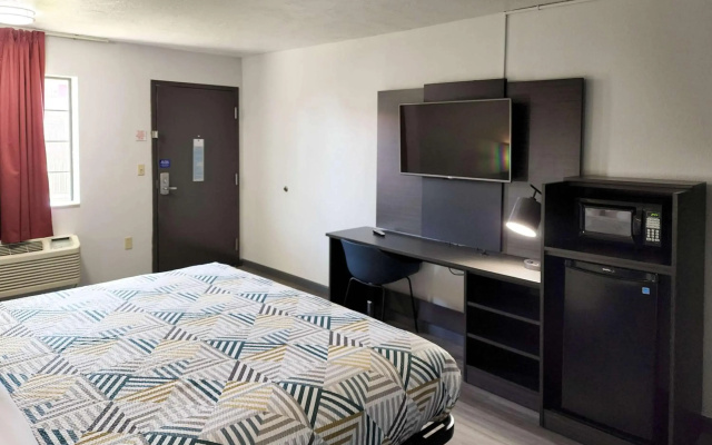 Motel 6 Oklahoma City, OK - Frontier City