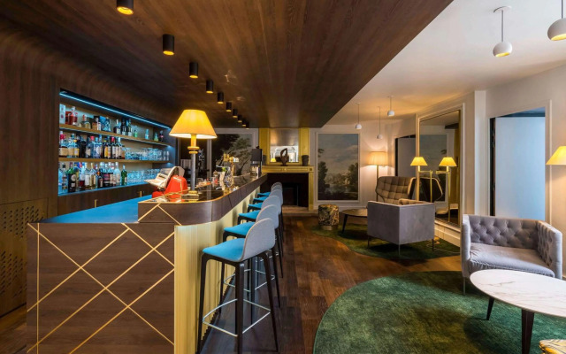 Aigle Noir Hotel Fontainebleau -  MGallery Collection
