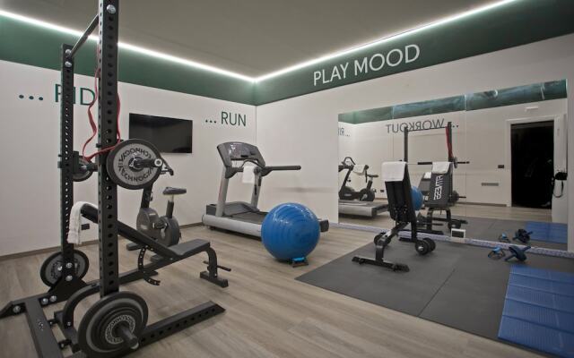 Moody smart & comfy Hotel