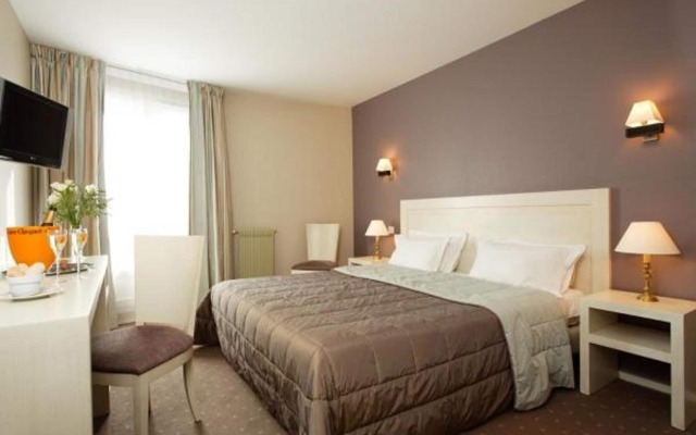 Hotel Campanile Chartres Centre - Gare - Cathedrale