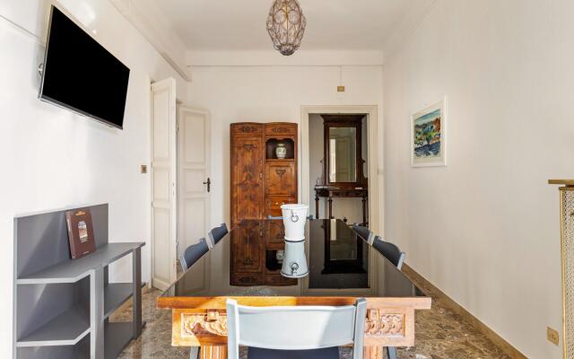 Irnerio Apartments - Black Widow by Wonderful Italy