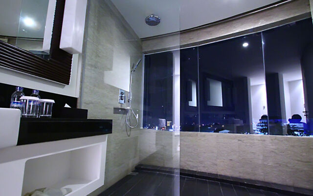 Sensa Hotel