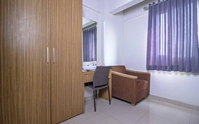 RedDoorz Plus @ Cibogo Bawah